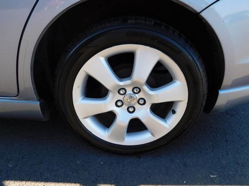 Used 2007 Toyota Matrix XR image 19