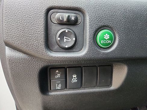 Used 2021 Honda Pilot EX-L image 16