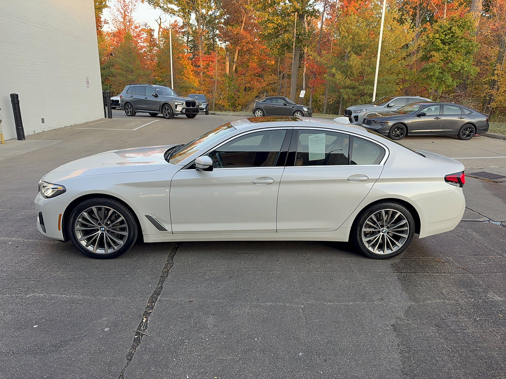 Used 2022 BMW 540i xDrive w/ Premium Package AWD/4WD image 2