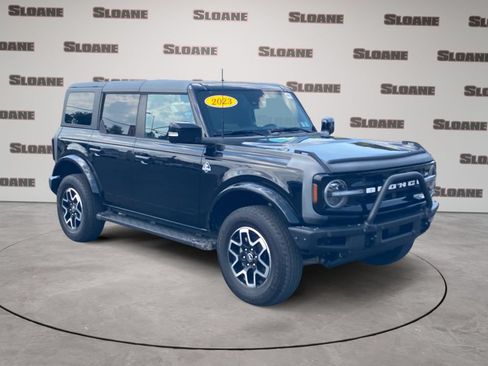 Used 2023 Ford Bronco Outer Banks AWD/4WD image 7