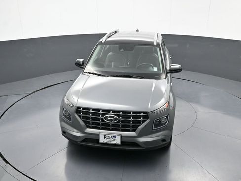 Certified 2022 Hyundai Venue Limited FWD image 32
