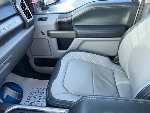 Used 2022 Ford F250 Limited image 23