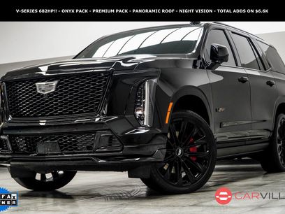 Used 2025 Cadillac Escalade V w/ LPO, ONYX Package