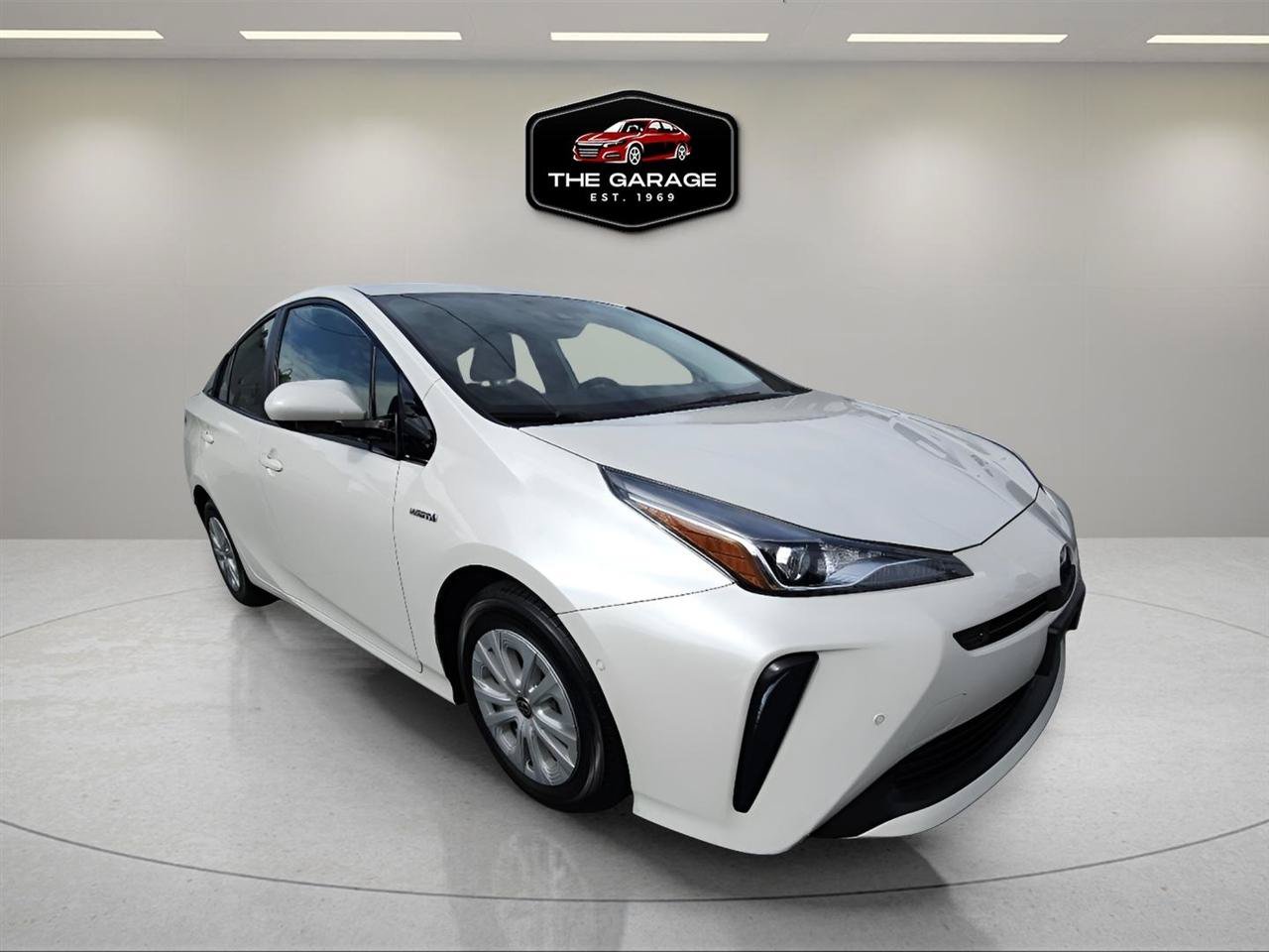 Used 2019 Toyota Prius LE FWD image 9