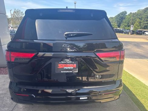 New 2026 Toyota Sequoia Platinum AWD/4WD image 5