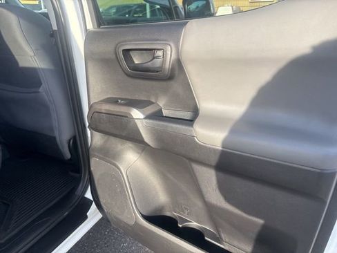 Used 2021 Toyota Tacoma SR5 image 13