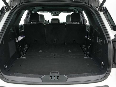 Certified 2025 Ford Explorer ST image 25