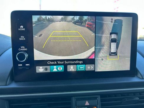 Used 2023 Honda Pilot Elite image 21