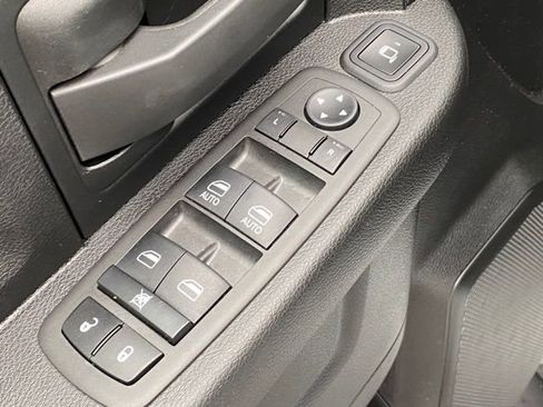 Used 2024 RAM 3500 Tradesman w/ Chrome Appearance Group image 12