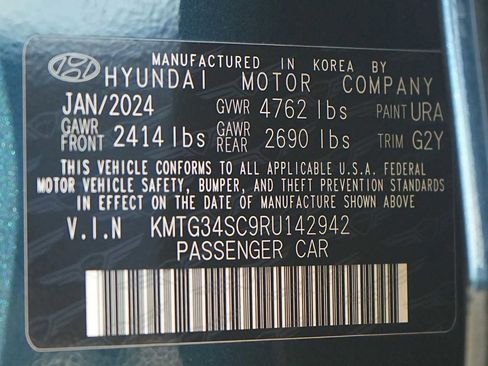 Used 2024 Genesis G70 2.5T image 30