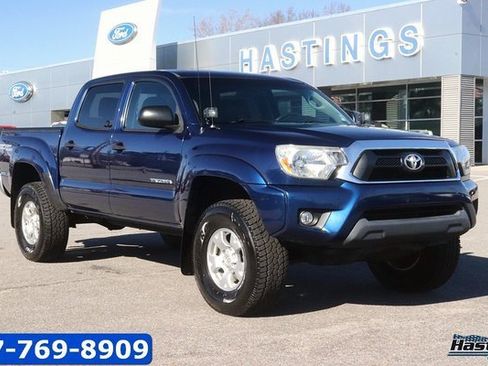 Used 2015 Toyota Tacoma TRD Pro image 1