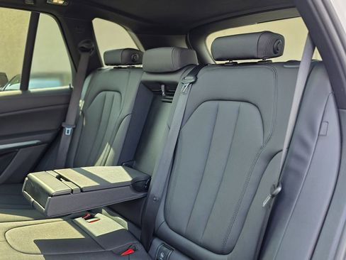 Used 2021 BMW X5 xDrive40i w/ Premium Package image 21