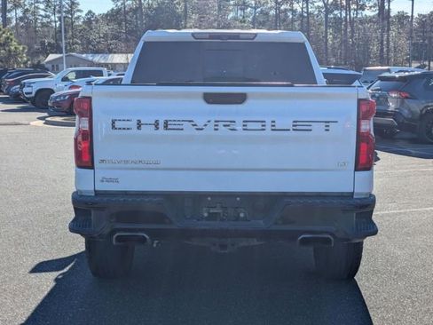 Used 2020 Chevrolet Silverado 1500 LT Trail Boss image 4