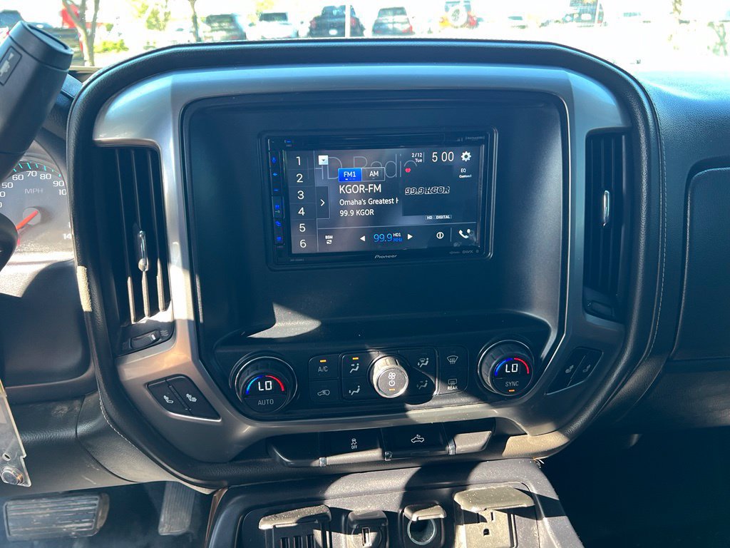 Used 2015 Chevrolet Silverado 1500 LTZ AWD/4WD image 31