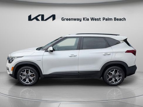 Certified 2021 Kia Seltos EX image 9