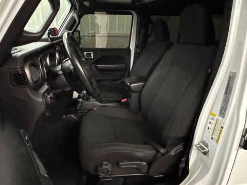 Used 2019 Jeep Wrangler Unlimited Sport S AWD/4WD image 10