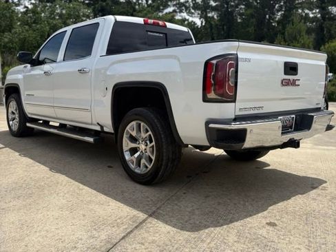 Used 2018 GMC Sierra 1500 SLT AWD/4WD image 3