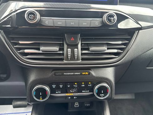 Used 2025 Ford Escape ST-Line FWD image 21