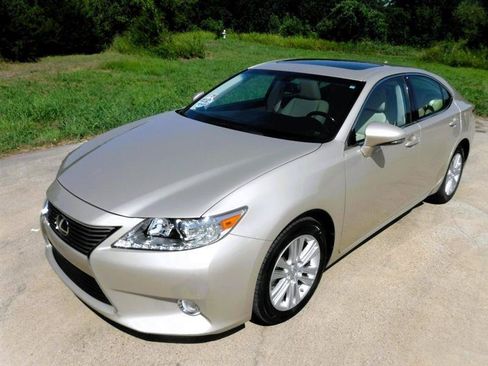 Used 2013 Lexus ES 350 w/ Premium Pkg FWD image 8