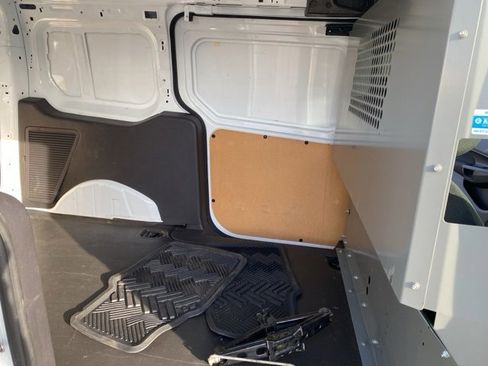 Used 2018 Ford Transit Connect XL image 29