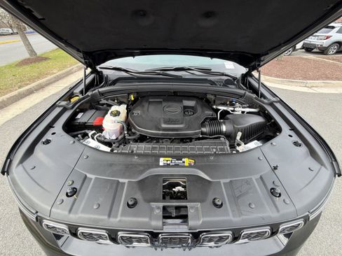 Used 2023 Jeep Grand Cherokee Overland image 34