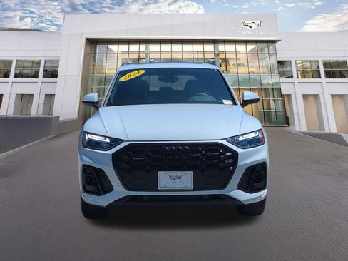 Used 2024 Audi Q5 2.0T Premium w/ Summer of Audi Package AWD/4WD image 2