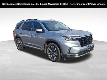 Used 2025 Honda Pilot Touring