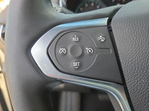 Used 2023 Chevrolet Traverse LT AWD/4WD image 30