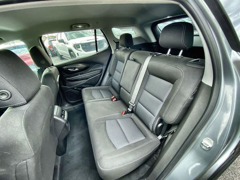 Used 2023 GMC Terrain SLE w/ Driver Convenience Package AWD/4WD image 25