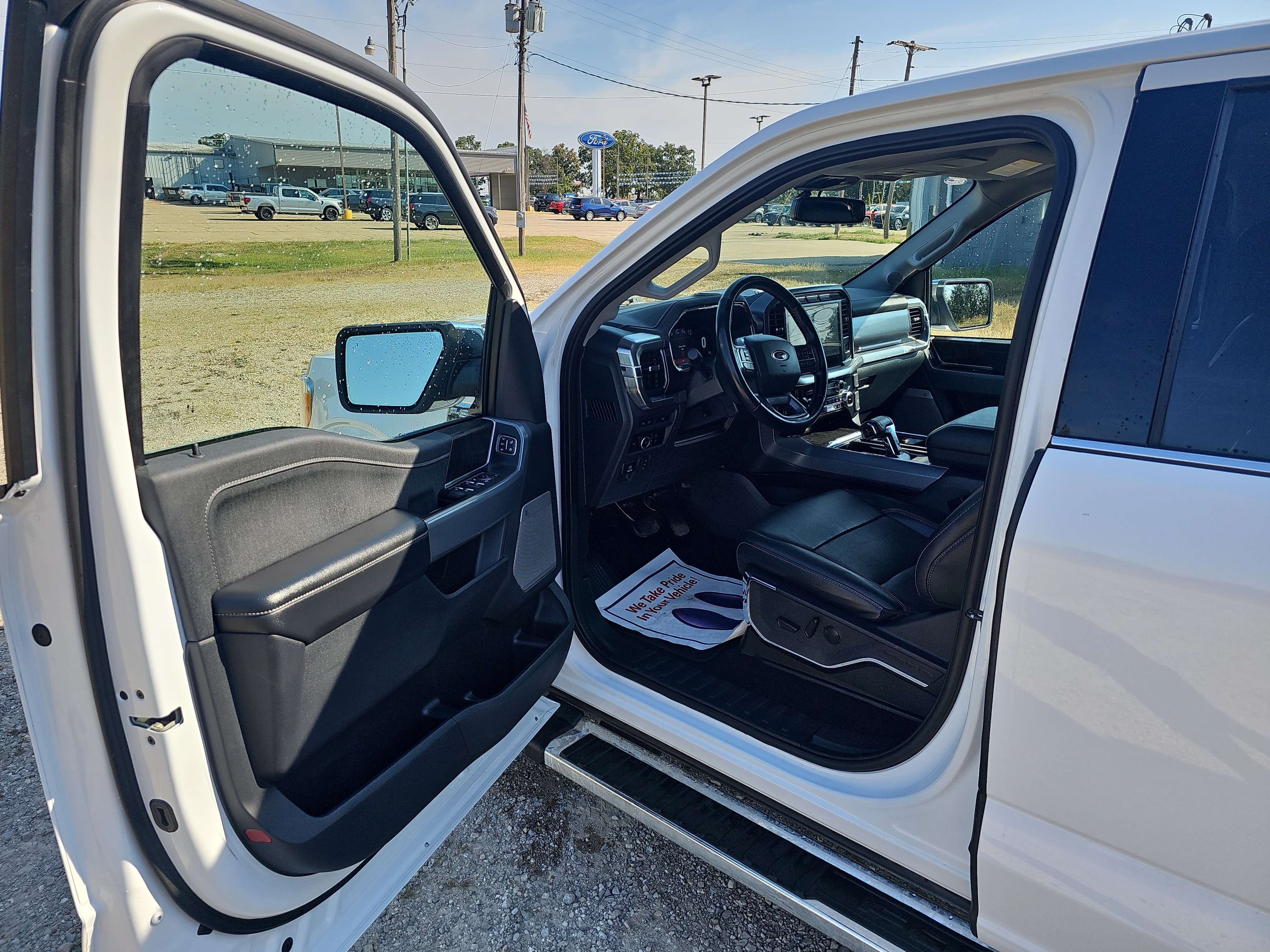 Used 2023 Ford F150 Lariat AWD/4WD image 19