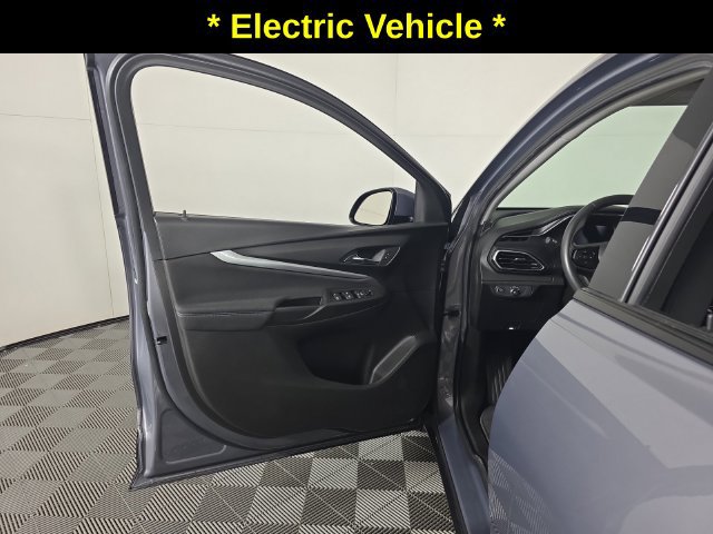 Certified 2023 Chevrolet Bolt EUV LT w/ Driver Confidence Package FWD image 20