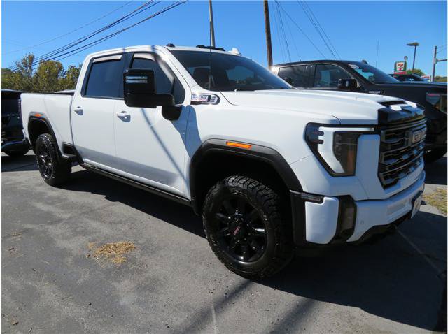 Used 2024 GMC Sierra 2500 AT4 w/ AT4 Premium Plus Package AWD/4WD image 16