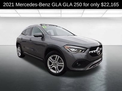 Used 2021 Mercedes-Benz GLA 250 4MATIC w/ Premium Package