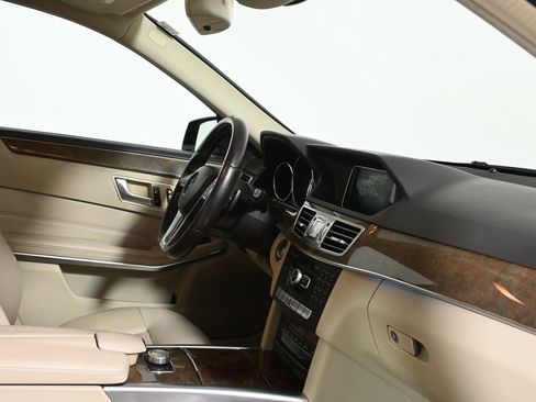 Used 2014 Mercedes-Benz E 350 4MATIC Sedan image 34