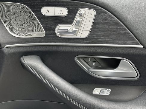 Certified 2025 Mercedes-Benz GLS 450 4MATIC w/ AMG Line Exterior image 17