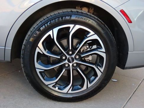 Used 2024 Lincoln Nautilus Reserve image 39