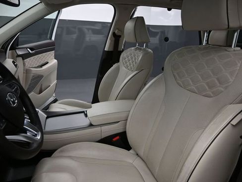 Used 2020 Hyundai Palisade Limited FWD image 17