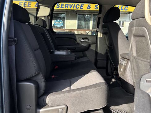 Used 2010 GMC Sierra 1500 SLE image 16