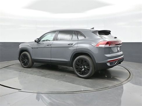 New 2026 Volkswagen Atlas Cross Sport SE image 5