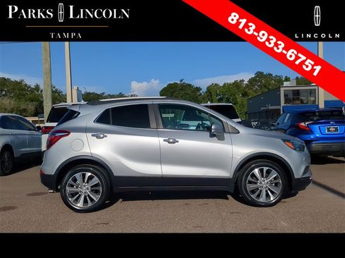 Used 2018 Buick Encore Preferred image 3
