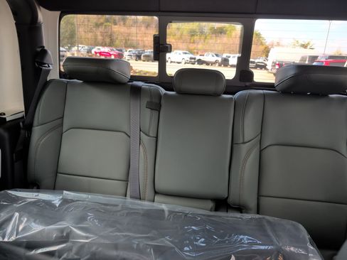 New 2026 Jeep Gladiator Mojave AWD/4WD image 27