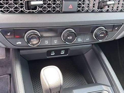 Used 2023 Honda Accord EX image 17