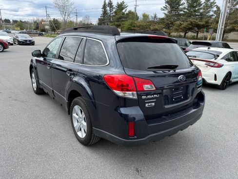 Used 2013 Subaru Outback 2.5i Premium w/ All-Weather Pkg AWD/4WD image 8