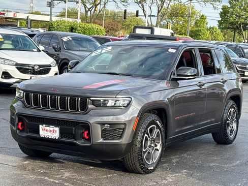Used 2022 Jeep Grand Cherokee Trailhawk AWD/4WD image 6