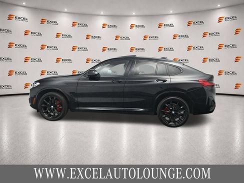 Used 2023 BMW X4 xDrive30i w/ Premium Essential Package AWD/4WD image 2