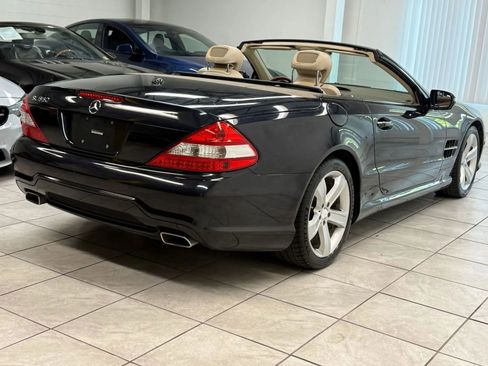 Used 2009 Mercedes-Benz SL 550 w/ Premium I Pkg image 9