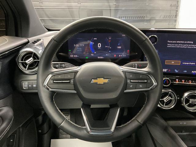 Used 2025 Chevrolet Blazer EV LT AWD/4WD image 15