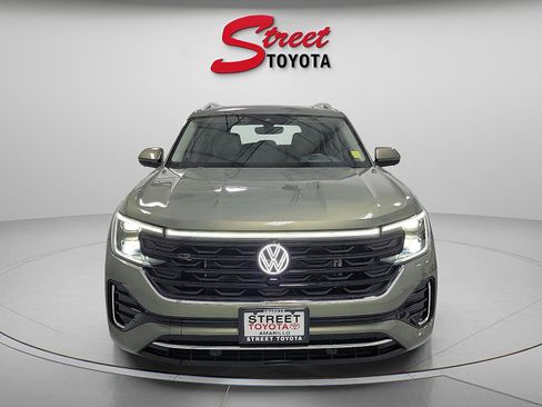 Used 2026 Volkswagen Atlas SEL Premium R-Line AWD/4WD image 6