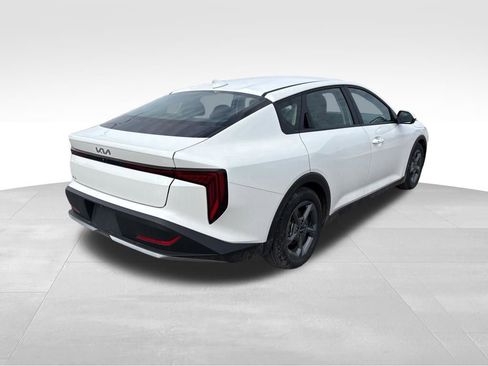 Certified 2025 Kia K4 LXS image 7