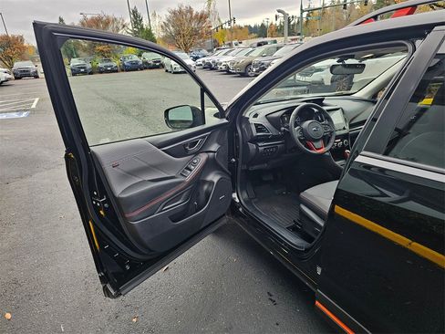 Used 2024 Subaru Forester Sport image 19